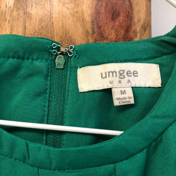 Women's Dress - Picture 2 of 4